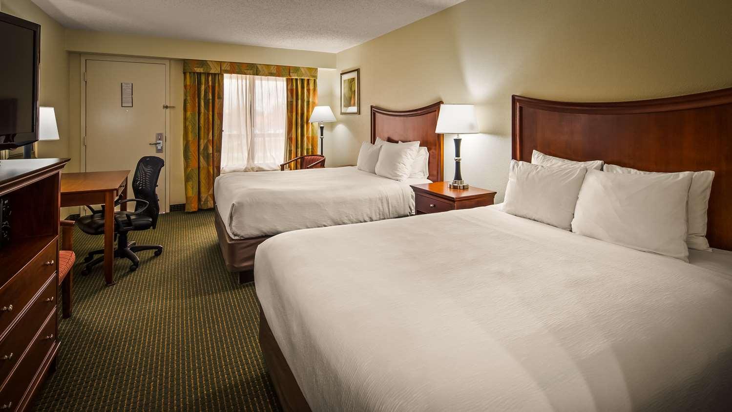 Best Western Inn & Suites Монро Екстериор снимка
