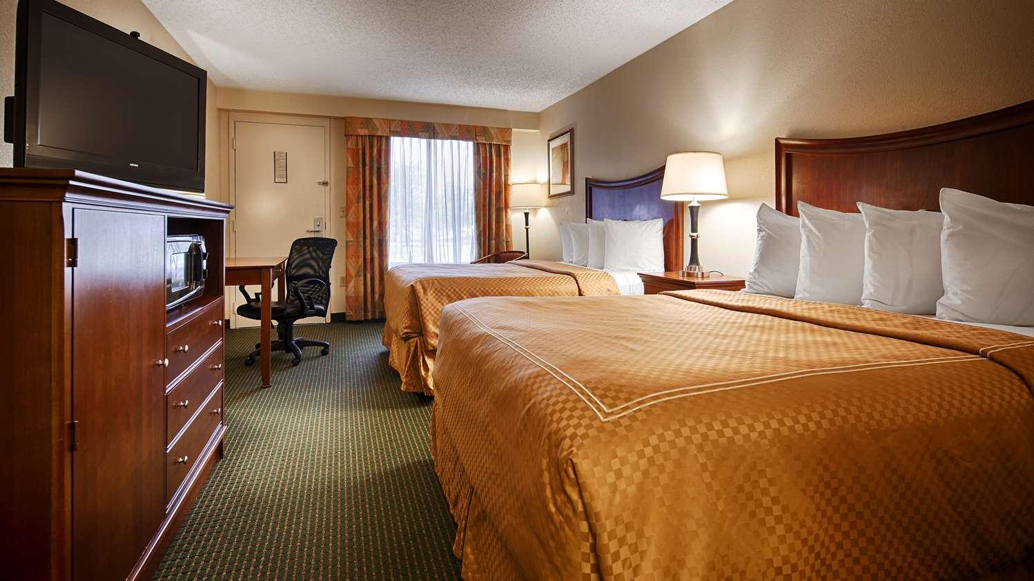 Best Western Inn & Suites Монро Екстериор снимка