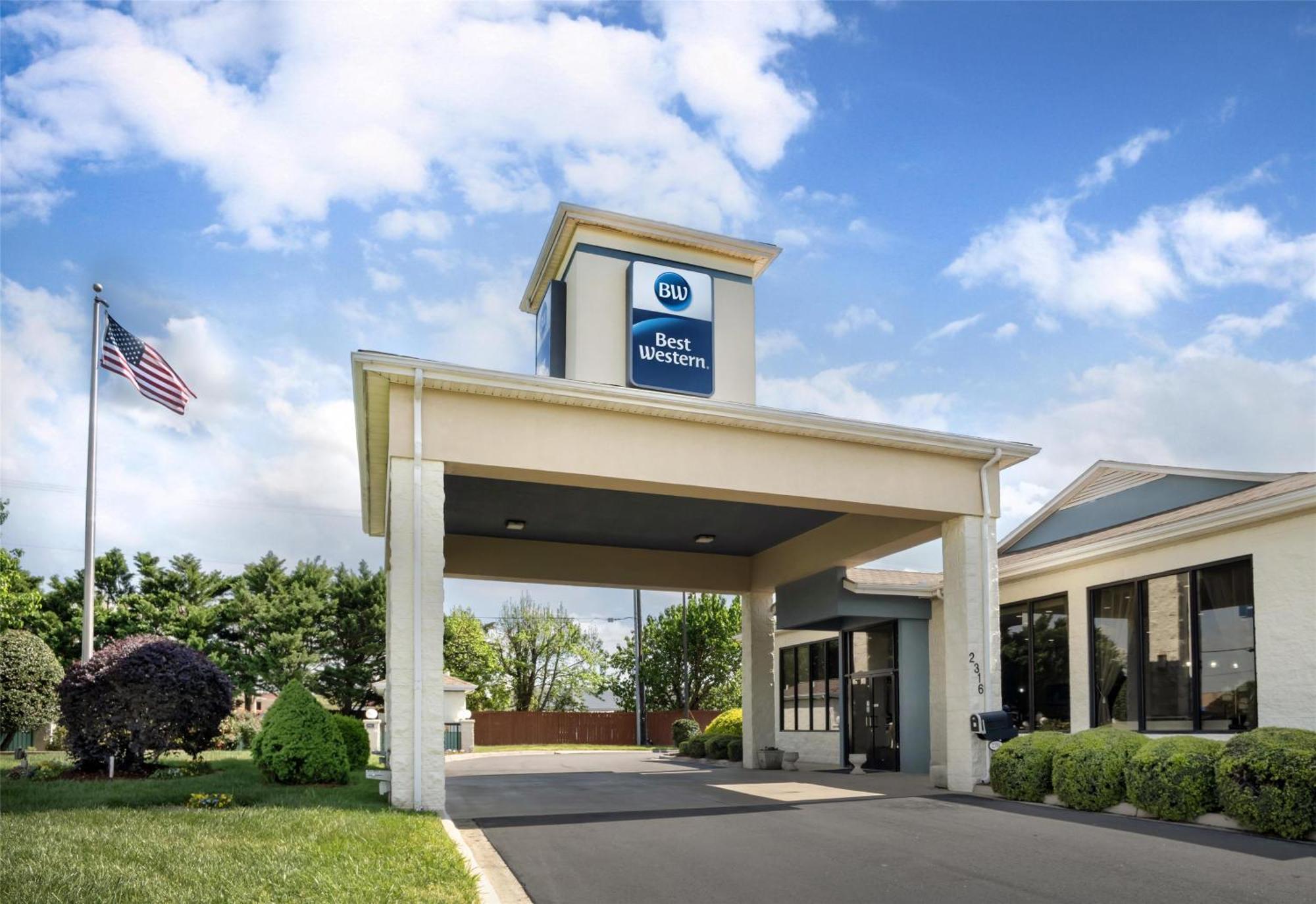 Best Western Inn & Suites Монро Екстериор снимка