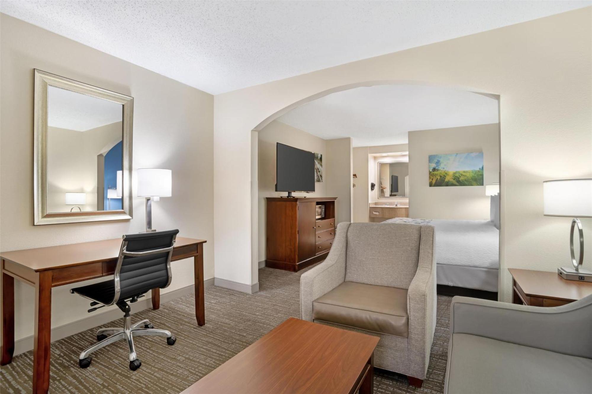 Best Western Inn & Suites Монро Екстериор снимка