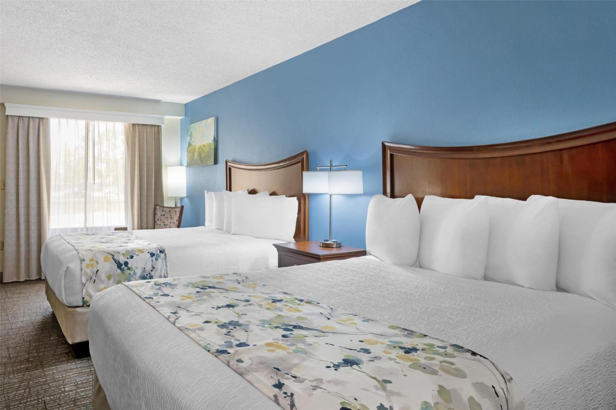 Best Western Inn & Suites Монро Екстериор снимка