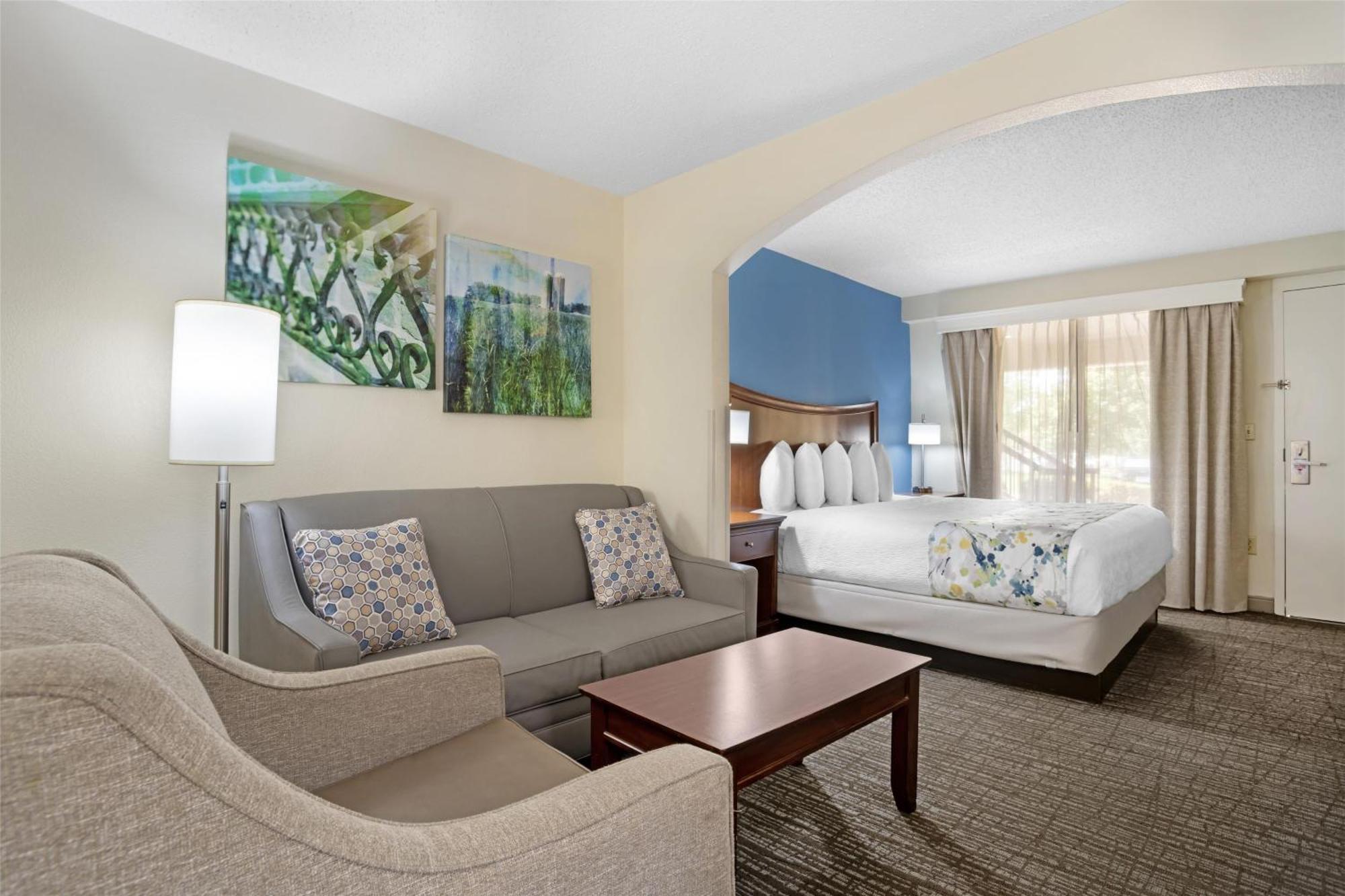 Best Western Inn & Suites Монро Екстериор снимка