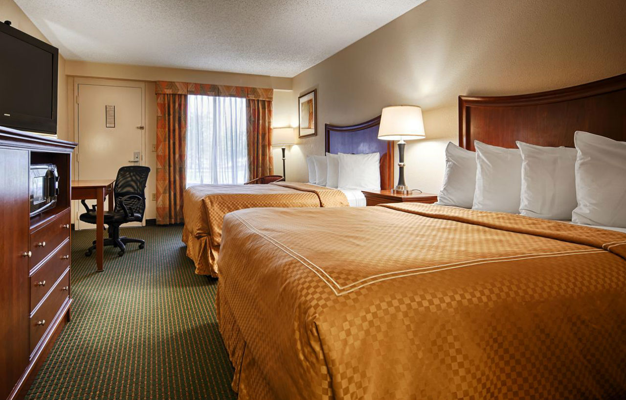 Best Western Inn & Suites Монро Екстериор снимка
